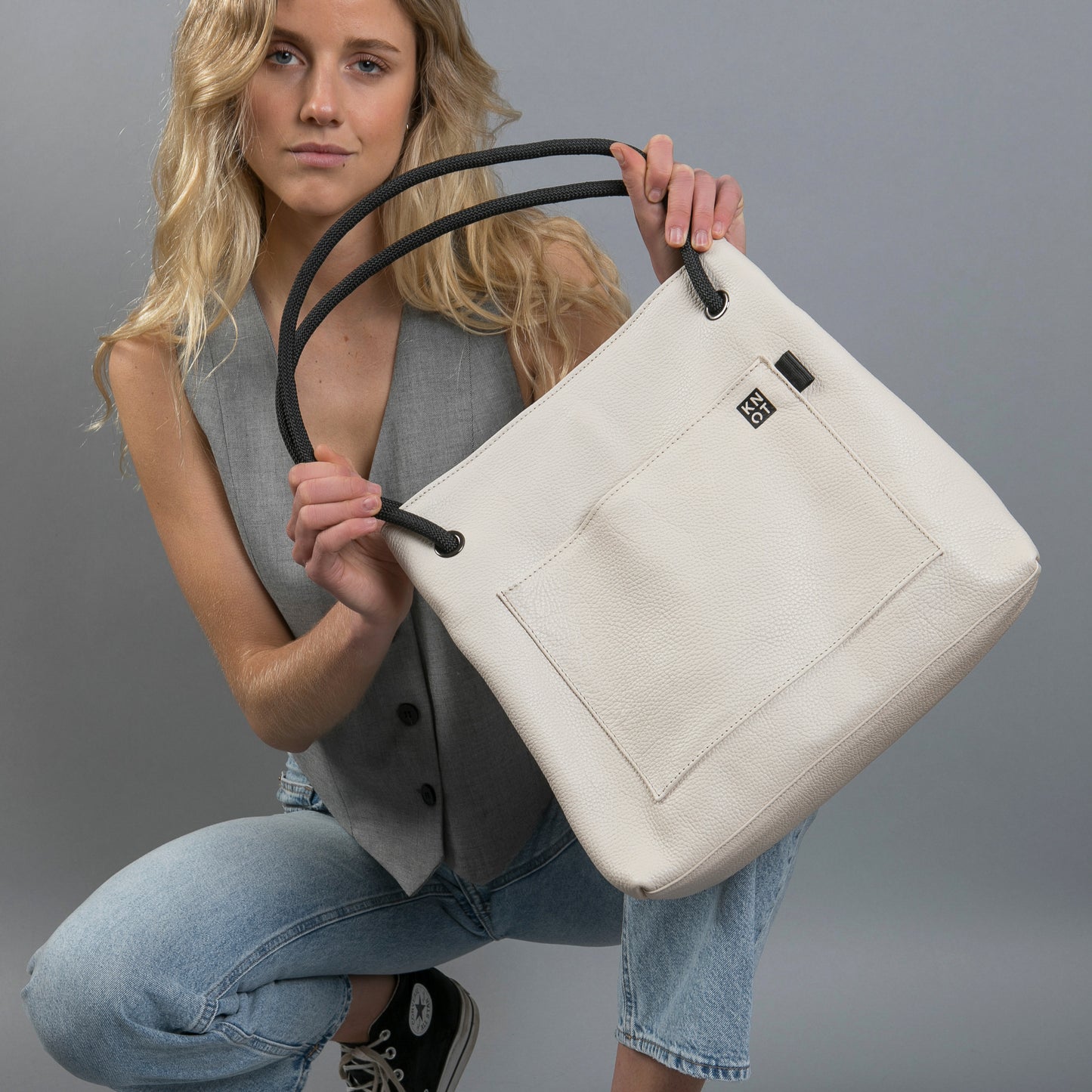 TEENKNOT / Totebag / Arena / Negro