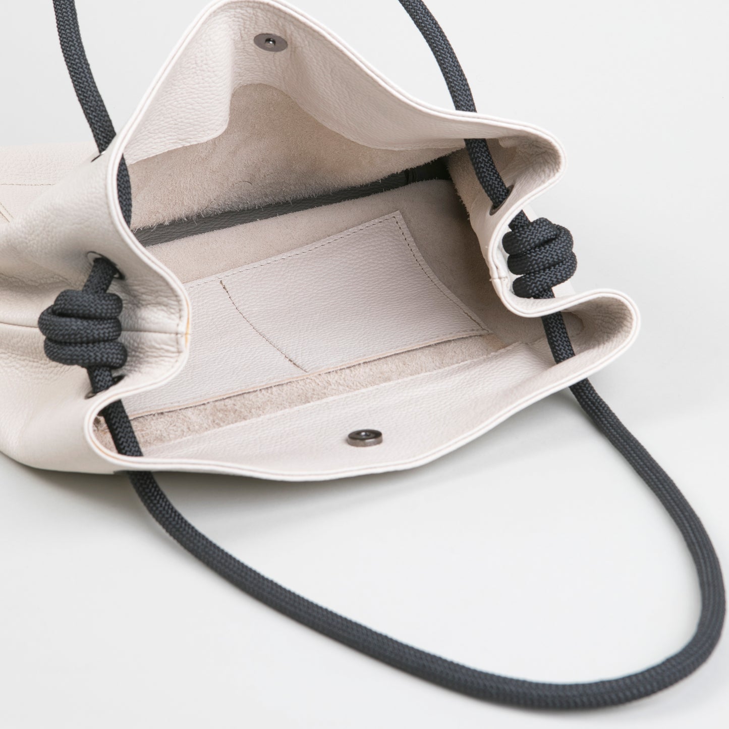 TEENKNOT / Totebag / Arena / Negro