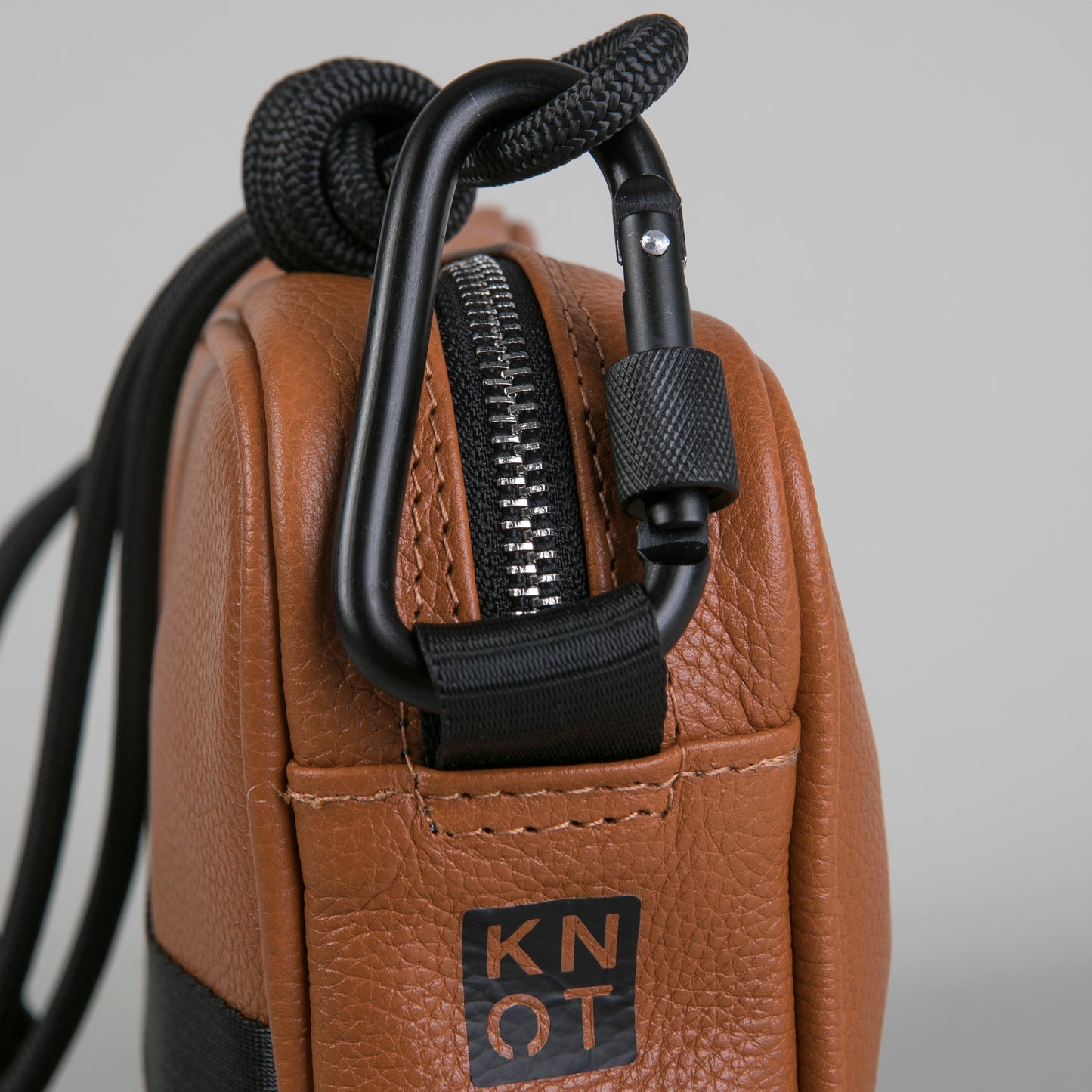 MINIKNOT / Bandolera / Camel / Negro