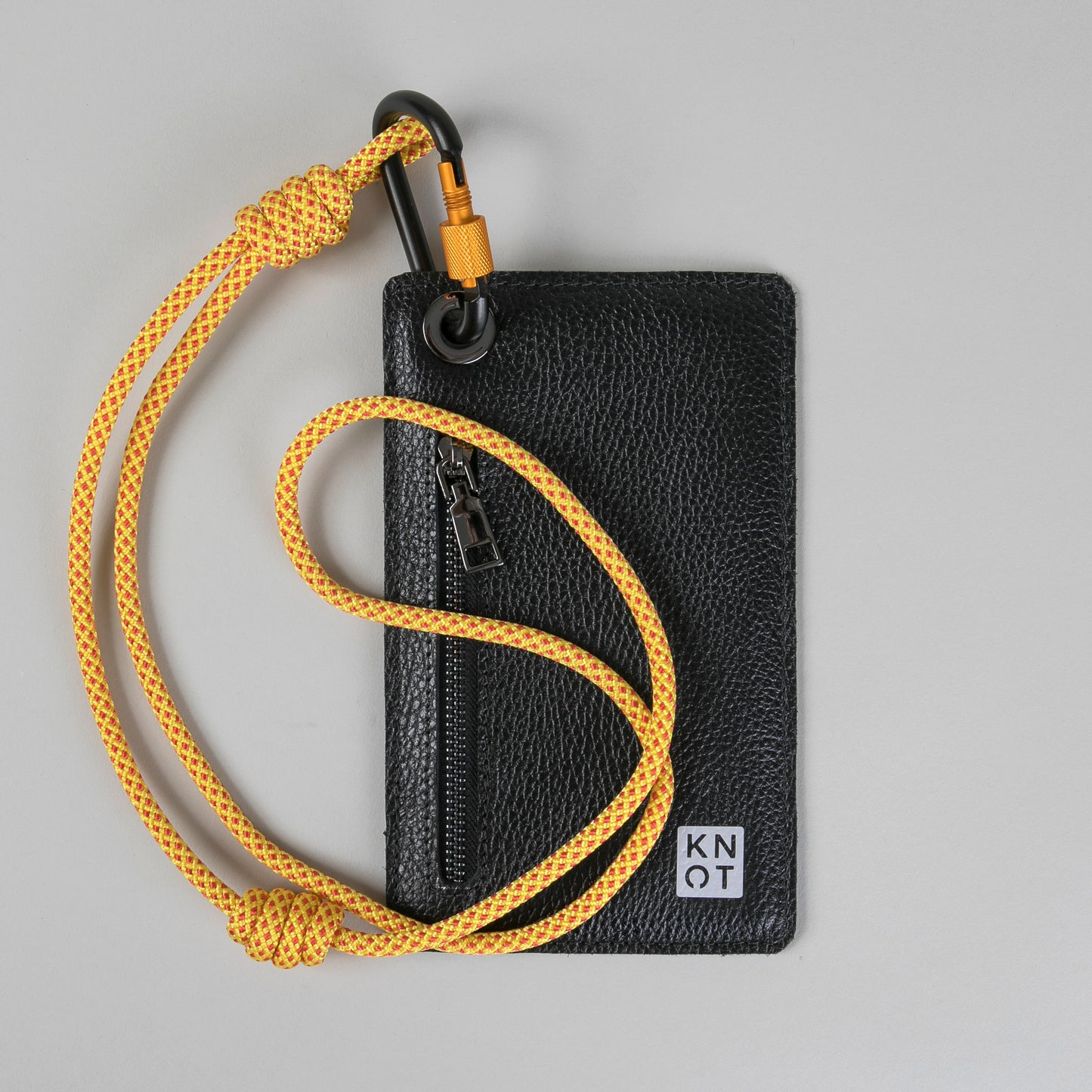 BBKNOT / Portacelular / Negro / Amarillo