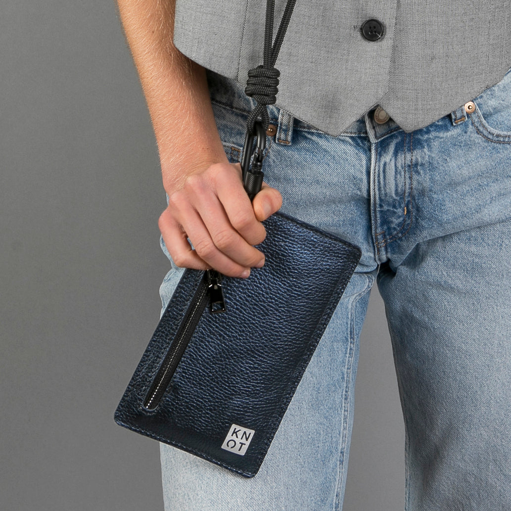 BBKNOT / Portacelular / Azul Metálico / Negro