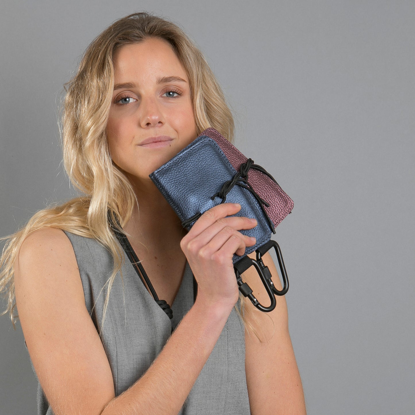 ROLLKNOT / Tabaquera cuerda / Azul Metálico / Negro