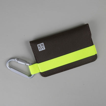 FLEXKNOT / Tabaquera elástico / Café Moro / Amarillo Neón